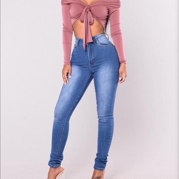 FashionNova High waisted jeans - Picture 1 of 2